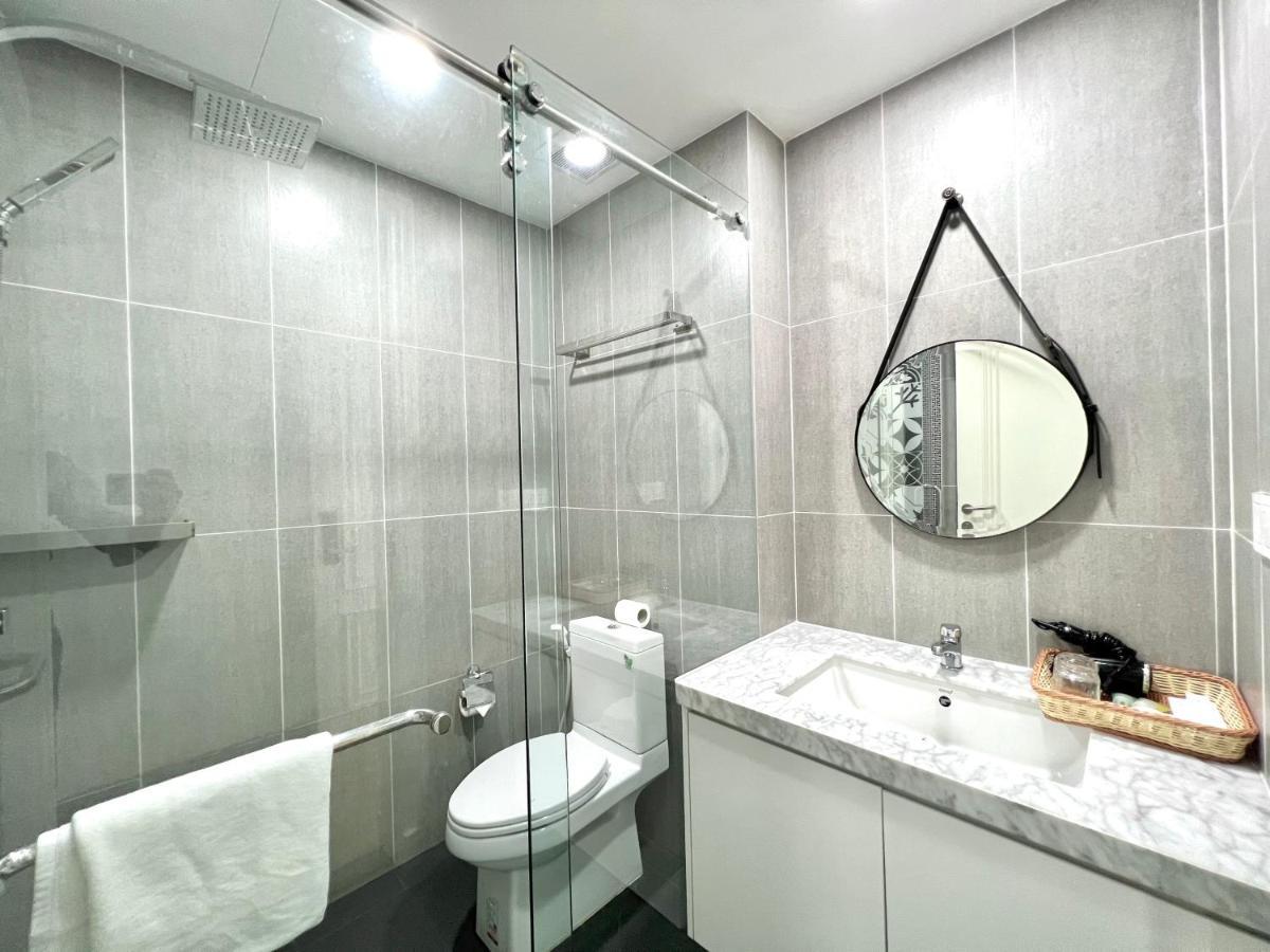 Helen Fin Inn & Apartment プノンペン エクステリア 写真