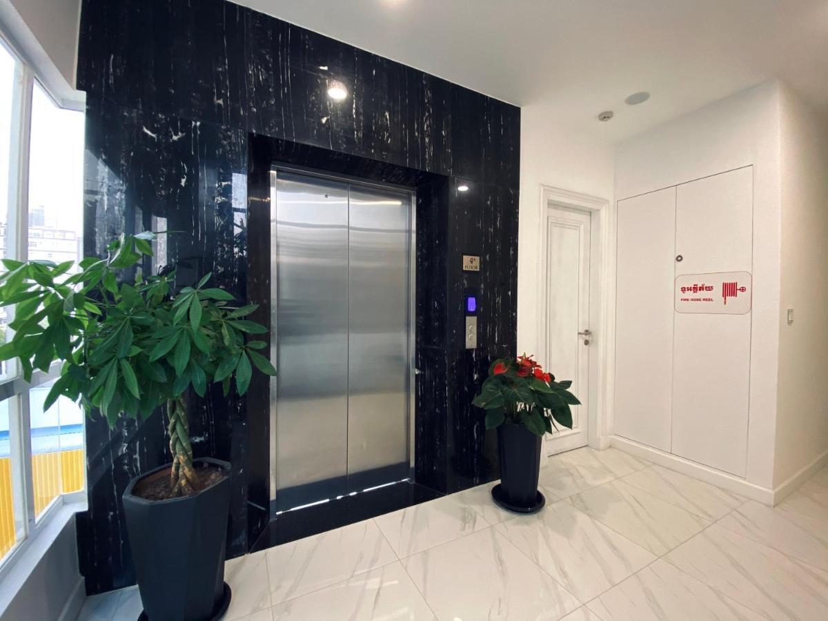 Helen Fin Inn & Apartment プノンペン エクステリア 写真