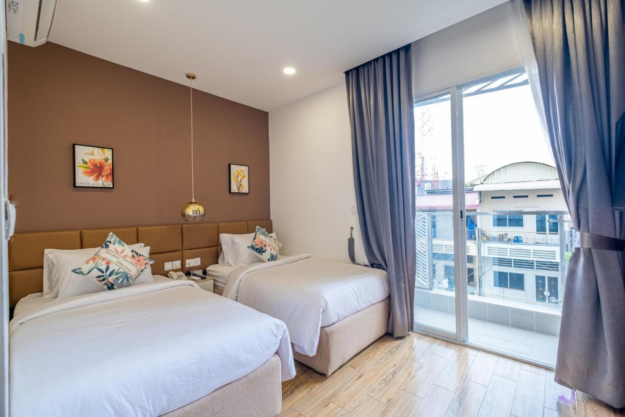 Helen Fin Inn & Apartment プノンペン エクステリア 写真